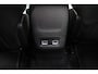 Peugeot e-2008 EV Allure Pack 50 kWh | Stoelverwarming | Navigatie | climate & cruise control | apple carplay/android auto | keyless start