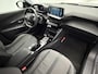 Peugeot e-2008 EV Allure Pack 50 kWh 3-Fase SOH 93,5% | 3D i-Cockpit | Led | Navigatie | Camera | Carplay&Android