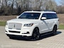 Lincoln Navigator Black Label op Grijs kenteken.