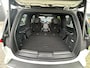Lincoln Navigator Black Label op Grijs kenteken.
