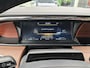 Lincoln Navigator Black Label op Grijs kenteken.