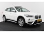 BMW X1 SDrive20i Centennial High Executive (PANORAMADAK, TREKHAAK, CAMERA, PDC, LEDER, HEAD-UP, DEALER ONDERHOUDEN)