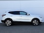 Nissan Qashqai 1.3 DIG-T N-Connecta / Trekhaak (  1500 kg ) / Voorstoelen verwarmd / Cruise control /