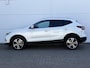 Nissan Qashqai 1.3 DIG-T N-Connecta / Trekhaak (  1500 kg ) / Voorstoelen verwarmd / Cruise control /