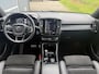 Volvo XC40 1.5 T2 R-Design | Stoel/stuur verwarming | Apple carplay/android auto | Adaptieve cruise | Volvo on call | Keyless entry/start | Pilot assist |