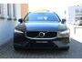 Volvo V60 B3 Essential Edition | Apple carplay/Android auto | Keyless start | Draadloze telefoonlader | Cruise control | 17 inch lichtmetalen velgen |