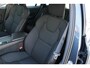 Volvo V60 B3 Essential Edition | Apple carplay/Android auto | Keyless start | Draadloze telefoonlader | Cruise control | 17 inch lichtmetalen velgen |