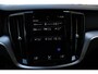 Volvo V60 B3 Essential Edition | Apple carplay/Android auto | Keyless start | Draadloze telefoonlader | Cruise control | 17 inch lichtmetalen velgen |