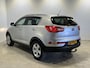 Kia Sportage 2.0 X-ecutive Plus Pack | Lichtmetalen Velgen 17" | Cruise Control | Lederen/Stoffen Bekleding | Parkeersensoren Achter | Airco |