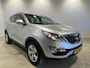 Kia Sportage 2.0 X-ecutive Plus Pack | Lichtmetalen Velgen 17" | Cruise Control | Lederen/Stoffen Bekleding | Parkeersensoren Achter | Airco |