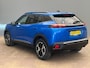 Peugeot 2008 1.2 PureTech 100 Allure Camera | Stoelverwarming | Navigatie | Carplay | Digitaal Dashboard | 17" Lichtmetaal | Leder/Stof | Achteruitrij camera | Airco (automatisch) | Cruise control