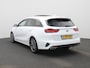 Kia Ceed 1.5 T-GDi MHEV GT-Line Edition Airco | Apple Carplay/Android Auto | Bluetooth | Cruise Control | Extra Getint Glas | Hill/Hold Functie | Lichtmetalen Velgen 17'' | Multimedia-Voorbereiding | Navigatiesysteem Full Map | Parkeersensor Achter | Regensensor | Rijstrooksensor | Side-Skirts | Sportstuur | Spraakbediening | Start/Stop Systeem