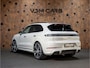 Porsche Cayenne 3.0 E-Hybrid | SportDesign | 18-weg | Luchtvering | Sportuitlaat | 360° | ACC |