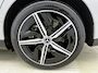 Mercedes-Benz CLA Shooting Brake 200 Business Solution AMG 58 kWh | Premium Pakket | Winterpakket | Nightpakket | Trekhaak | Massagefunctie | Smartphone integratie | Vast panoramadak | Sfeerverlichting | Sierelementen in aluminium | Verlichte grill |