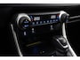 Toyota RAV4 2.5 Hybrid AWD Bi-Tone | Navigatie | Leder | JBL | Apple Carplay / Android Auto | Stoelverwarming | Keyless | Adaptive Cruise | Clima | Parkeersensoren voor/achter | Camera | 18 inch