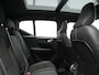 Volvo XC40 T5 Ultimate Dark PHEV 262pk Dealer O.H. | Trekhaak Af Fabriek | Panodak | Camera | Harman / Kardon | Alcantara Sportstoelen Memory & Verwarmd | Apple Carplay | Navigatie | Stuur Verwarmd | Keyless | DAB | Virtual | 19"L.M |