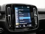 Volvo XC40 T5 Ultimate Dark PHEV 262pk Dealer O.H. | Trekhaak Af Fabriek | Panodak | Camera | Harman / Kardon | Alcantara Sportstoelen Memory & Verwarmd | Apple Carplay | Navigatie | Stuur Verwarmd | Keyless | DAB | Virtual | 19"L.M |