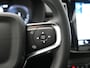 Volvo XC40 T5 Ultimate Dark PHEV 262pk Dealer O.H. | Trekhaak Af Fabriek | Panodak | Camera | Harman / Kardon | Alcantara Sportstoelen Memory & Verwarmd | Apple Carplay | Navigatie | Stuur Verwarmd | Keyless | DAB | Virtual | 19"L.M |