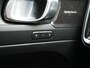 Volvo XC40 T5 Ultimate Dark PHEV 262pk Dealer O.H. | Trekhaak Af Fabriek | Panodak | Camera | Harman / Kardon | Alcantara Sportstoelen Memory & Verwarmd | Apple Carplay | Navigatie | Stuur Verwarmd | Keyless | DAB | Virtual | 19"L.M |