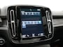 Volvo XC40 T5 Ultimate Dark PHEV 262pk Dealer O.H. | Trekhaak Af Fabriek | Panodak | Camera | Harman / Kardon | Alcantara Sportstoelen Memory & Verwarmd | Apple Carplay | Navigatie | Stuur Verwarmd | Keyless | DAB | Virtual | 19"L.M |