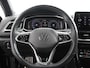 Volkswagen T-Roc 1.5 TSI 150pk DSG R-Line Navigatie Apple Carplay/Android Auto Parkeersensoren Camera Adaptive Cruise Control Elektrische achterklep Stoel- en stuurverwarming Climate Control Ledverlichting Virtual Cockpit