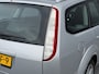 Ford Focus Wagon 1.6 Comfort | Nieuwe apk | Airco | Trekhaak | Dealer onderhouden