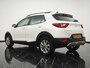 Kia Stonic 1.0 T-GDi MHEV DynamicLine Navi Pack - Navigatie - Camera - Climate control - Cruise control - Fabrieksgarantie tot 02-2029