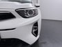 Kia Stonic 1.0 T-GDi MHEV DynamicLine Navi Pack - Navigatie - Camera - Climate control - Cruise control - Fabrieksgarantie tot 02-2029
