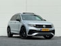Volkswagen Tiguan 1.4 TSI eHybrid R-Line Pano HUD Black edition Camera Stoel+Stuurverwarming Dodehoekdetectie Lane assist Trekhaak