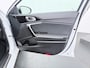 Kia Ceed Sportswagon 1.5 T-GDi GT-Line - Panoramadak - Navigatie - Camera - 17 inch LM velgen - LED koplampen - Fabrieksgarantie tot 01-2032