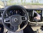 Volvo XC60 2.0 T8 Plug-in Hybrid AWD Plus Bright | Panoramadak | Harman Kardon Audio | Lichtmetalen Velgen 20 inch | 360 Graden Camera | LED Koplampen Adaptief | Elektrisch Verstelbare Voorstoelen | Apple Carplay | Android Auto | Stoelverwarming voor en achter