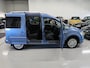 Volkswagen Caddy 1.4 TSI Highline Automaat Trekhaak afn. Leer/Alcantara App connect Camera Adaptieve Cruise control Xenon 2x Schuifdeur Extra getint glas Parkeerhulp Navigatie Sportvelgen Boekjes aanwezig Zeer nette staat