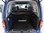 Volkswagen Caddy 1.4 TSI Highline Automaat Trekhaak afn. Leer/Alcantara App connect Camera Adaptieve Cruise control Xenon 2x Schuifdeur Extra getint glas Parkeerhulp Navigatie Sportvelgen Boekjes aanwezig Zeer nette staat