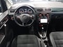 Volkswagen Caddy 1.4 TSI Highline Automaat Trekhaak afn. Leer/Alcantara App connect Camera Adaptieve Cruise control Xenon 2x Schuifdeur Extra getint glas Parkeerhulp Navigatie Sportvelgen Boekjes aanwezig Zeer nette staat