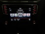 Volkswagen Caddy 1.4 TSI Highline Automaat Trekhaak afn. Leer/Alcantara App connect Camera Adaptieve Cruise control Xenon 2x Schuifdeur Extra getint glas Parkeerhulp Navigatie Sportvelgen Boekjes aanwezig Zeer nette staat