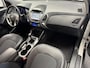 Hyundai ix35 1.6i GDI BUSINESS EDITION 19 INCH LMV NAVIGATIE CRUISE CONTROL CLIMATE CONTROL STOELVERWARMING BLUETOOTH TELEFOON KEYLESS GO ACHTERUITRIJCAMERA 19" LM VELGEN ZEER MOOI !!