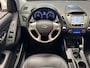 Hyundai ix35 1.6i GDI BUSINESS EDITION 19 INCH LMV NAVIGATIE CRUISE CONTROL CLIMATE CONTROL STOELVERWARMING BLUETOOTH TELEFOON KEYLESS GO ACHTERUITRIJCAMERA 19" LM VELGEN ZEER MOOI !!