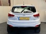 Hyundai ix35 1.6i GDI BUSINESS EDITION 19 INCH LMV NAVIGATIE CRUISE CONTROL CLIMATE CONTROL STOELVERWARMING BLUETOOTH TELEFOON KEYLESS GO ACHTERUITRIJCAMERA 19" LM VELGEN ZEER MOOI !!