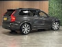 Volvo XC90 T8 AWD Recharge Ultra Dark | Vol! | Bowers & Wilkins | Luchtvering | Stoelventilatie | Trekhaak | 360 Camera | Head-Up Display | Stoelmassage | 455pk | Adaptieve Cruise Control | Stoelverwarming voor+achter | Stuurwielverwarming | Schuifdak | 21 Inch | Full LED  Meesturende koplampen | Pilot Assist | BLIS Dode Hoek Detectie | Alcantara hemelbekleding | Lederen handgrepen en zonnekleppen | Elektrische voorstoelen geheugen | Nappa Lederen bekleding | Zitting verlenging voorstoelen | Lederen Dashboard | Google Infotainment | Keyless Drive | Parkeersensoren voor+achter | Privacy Glass | Elektrisch bedienbare achterklep | Geïntegreerde zongordijnen achterportieren | Geïntegreerd kinderzitje achterin | Verlichte instaplijsten | 7-Persoons | 4-Zone Climate Control | DAB Radio | Apple Carplay/Android Auto | Alarm Klasse III | Draadloos telefoon opladen | Volvo On Call met mobiele App functie | Platinum Grey Metallic |