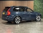 Volvo XC90 T8 AWD Recharge Ultra Dark | Vol! | Bowers & Wilkins | Luchtvering | Stoelventilatie | Trekhaak | 360 Camera | Head-Up Display | Stoelmassage | 455pk | Adaptieve Cruise Control | Stoelverwarming voor+achter | Stuurwielverwarming | Schuifdak | 21 Inch | Full LED  Meesturende koplampen | Pilot Assist | BLIS Dode Hoek Detectie | Alcantara hemelbekleding | Lederen handgrepen en zonnekleppen | Elektrische voorstoelen geheugen | Nappa Lederen bekleding | Zitting verlenging voorstoelen | Lederen Dashboard | Google Infotainment | Keyless Drive | Parkeersensoren voor+achter | Privacy Glass | Elektrisch bedienbare achterklep | Geïntegreerde zongordijnen achterportieren | Geïntegreerd kinderzitje achterin | Verlichte instaplijsten | 7-Persoons | 4-Zone Climate Control | DAB Radio | Apple Carplay/Android Auto | Alarm Klasse III | Draadloos telefoon opladen | Volvo On Call met mobiele App functie | Denim Blue Metallic |