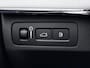 Volvo XC90 2.0 T8 Recharge AWD R-Design | Pilot Assist | Stoelverwarming | Carplay | Black on black