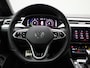 Volkswagen Arteon Shooting Brake 1.4 TSI eHybrid R-Line Business+ 218 PK| Panoramadak | Elektrische Achterklep | Navigatie Pro | Sfeerverlichting | Achteruitrijcamera | Stoelverwarming Voor & Achter