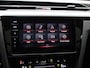 Volkswagen Arteon Shooting Brake 1.4 TSI eHybrid R-Line Business+ 218 PK| Panoramadak | Elektrische Achterklep | Navigatie Pro | Sfeerverlichting | Achteruitrijcamera | Stoelverwarming Voor & Achter