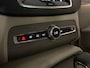 Volvo XC90 T8 AWD Recharge Ultra Ultimate Bright | Head-Up Display | Harman Kardon | 455pk | Adaptieve Cruise Control | Standkachel met Volvo On Call App | Stoelverwarming voor+achter | Stuurwielverwarming | Schuifdak | Full LED Meesturende koplampen | Parkeercamera | Pilot Assist | BLIS Dode Hoek Detectie | Alcantara hemelbekleding | Lederen zonnekleppen en handgrepen | Elektrische voorstoelen geheugen | Lederen bekleding | Zitting verlenging voorstoelen | Lederen dashboard | 20 Inch | Google Infotainment | Keyless Drive | Elektrisch bedienbare achterklep | Geïntegreerd kinderzitje achterin | Geïntegreerde zongordijnen achterportieren | Verlichte instaplijsten | 7-Persoons | 4-Zone Climate Control | DAB Radio | Apple Carplay/Android Auto | Draadloos telefoon opladen | Volvo On Call met mobiele App functie | Onyx Black Metallic |
