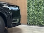 Volvo XC90 T8 AWD Recharge Ultra Ultimate Bright | Head-Up Display | Harman Kardon | 455pk | Adaptieve Cruise Control | Standkachel met Volvo On Call App | Stoelverwarming voor+achter | Stuurwielverwarming | Schuifdak | Full LED Meesturende koplampen | Parkeercamera | Pilot Assist | BLIS Dode Hoek Detectie | Alcantara hemelbekleding | Lederen zonnekleppen en handgrepen | Elektrische voorstoelen geheugen | Lederen bekleding | Zitting verlenging voorstoelen | Lederen dashboard | 20 Inch | Google Infotainment | Keyless Drive | Elektrisch bedienbare achterklep | Geïntegreerd kinderzitje achterin | Geïntegreerde zongordijnen achterportieren | Verlichte instaplijsten | 7-Persoons | 4-Zone Climate Control | DAB Radio | Apple Carplay/Android Auto | Draadloos telefoon opladen | Volvo On Call met mobiele App functie | Onyx Black Metallic |