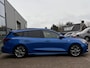 Ford Focus Wagon 1.0 EcoBoost Hybrid ST Line X 155PK Automaat Afn. Trekhaak Panodak Winterpack Adaptieve Cruise Camera Blind-Spot Parkeersensoren Keyless B&O Full-LED Climate *1500KG Trekgewicht*