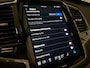 Volvo XC90 T8 AWD Recharge Plus Bright Trekhaak | 360° Camera | Harman Kardon | All Season banden | 455pk | Adaptieve Cruise Control | Standkachel met Volvo On Call App |  Stoelverwarming voor+achter | Stuurwielverwarming | Pilot Assist | BLIS Dode Hoek Detectie | Elektrische voorstoelen geheugen | Lederen bekleding | Zitting verlenging voorstoelen | Lederen dashboard | 20 Inch | Keyless Drive | Parkeersensoren voor+achter | Privacy Glass | Elektrisch bedienbare achterklep | 7-Persoons | 4-Zone Climate Control | Geïntegreerde zongordijnen achterportieren | Verlichte instaplijsten | Draadloos telefoon opladen | DAB Radio | Apple Carplay/Android Auto | Volvo On Call met mobiele App functie | Denim Blue Metallic |
