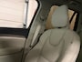 Volvo XC90 T8 AWD Recharge Plus Bright Trekhaak | 360° Camera | Harman Kardon | All Season banden | 455pk | Adaptieve Cruise Control | Standkachel met Volvo On Call App |  Stoelverwarming voor+achter | Stuurwielverwarming | Pilot Assist | BLIS Dode Hoek Detectie | Elektrische voorstoelen geheugen | Lederen bekleding | Zitting verlenging voorstoelen | Lederen dashboard | 20 Inch | Keyless Drive | Parkeersensoren voor+achter | Privacy Glass | Elektrisch bedienbare achterklep | 7-Persoons | 4-Zone Climate Control | Geïntegreerde zongordijnen achterportieren | Verlichte instaplijsten | Draadloos telefoon opladen | DAB Radio | Apple Carplay/Android Auto | Volvo On Call met mobiele App functie | Denim Blue Metallic |