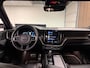 Volvo XC60 T6 AWD Recharge R-Design | Pine Grey! | Trekhaak | 360° Camera | Head-Up Display | Harman Kardon | Adaptieve Cruise Control | Standkachel met Volvo On Call App | Stoelverwarming voor+achter | Stuurwielverwarming | Schuifdak | Full LED meesturende koplampen | Pilot Assist | BLIS Dode Hoek Detectie | Bestuurdersstoel elektrisch geheugen | R-Design Contour stoelen met wit stiksel en bies | Zitting verlenging voorstoelen | 19 Inch | Keyless Drive | Parkeersensoren voor+achter | Elektrisch bedienbare achterklep | DAB Radio | Apple Carplay/Android Auto | Volvo On Call met mobiele App functie | Pine Grey Metallic |