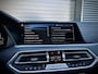 BMW X5 xDrive45e High Executive |Pano |Achterasbesturing |Luchtvering |HUD |Sky Lounge |H&K |360° |Verkoel./Verwarm. stoelen&bekerhouders |Sfeer